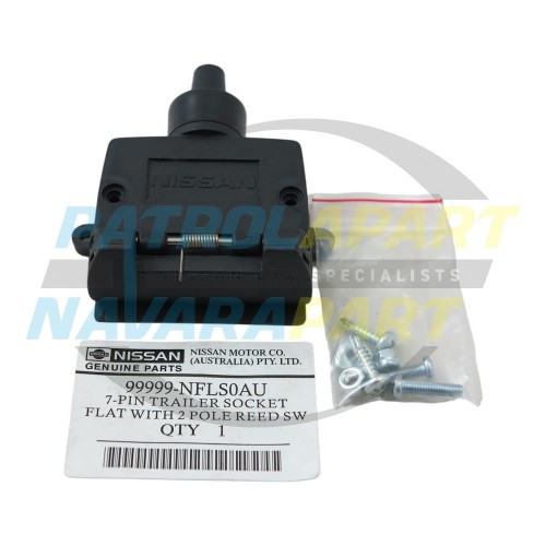 Genuine Nissan Towbar Flat 7 Pin Plug