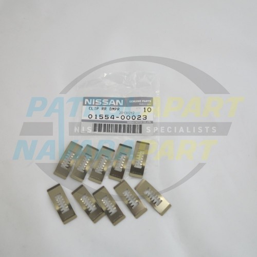 Genuine Nissan Rear Bar Light Surround Clips - Nissan Y61 GU Patrol